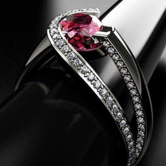 Ring - Picture 4 of 6